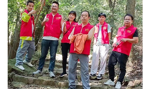 科鼎國慶假期科鼎數控團建1-登山燒烤篇